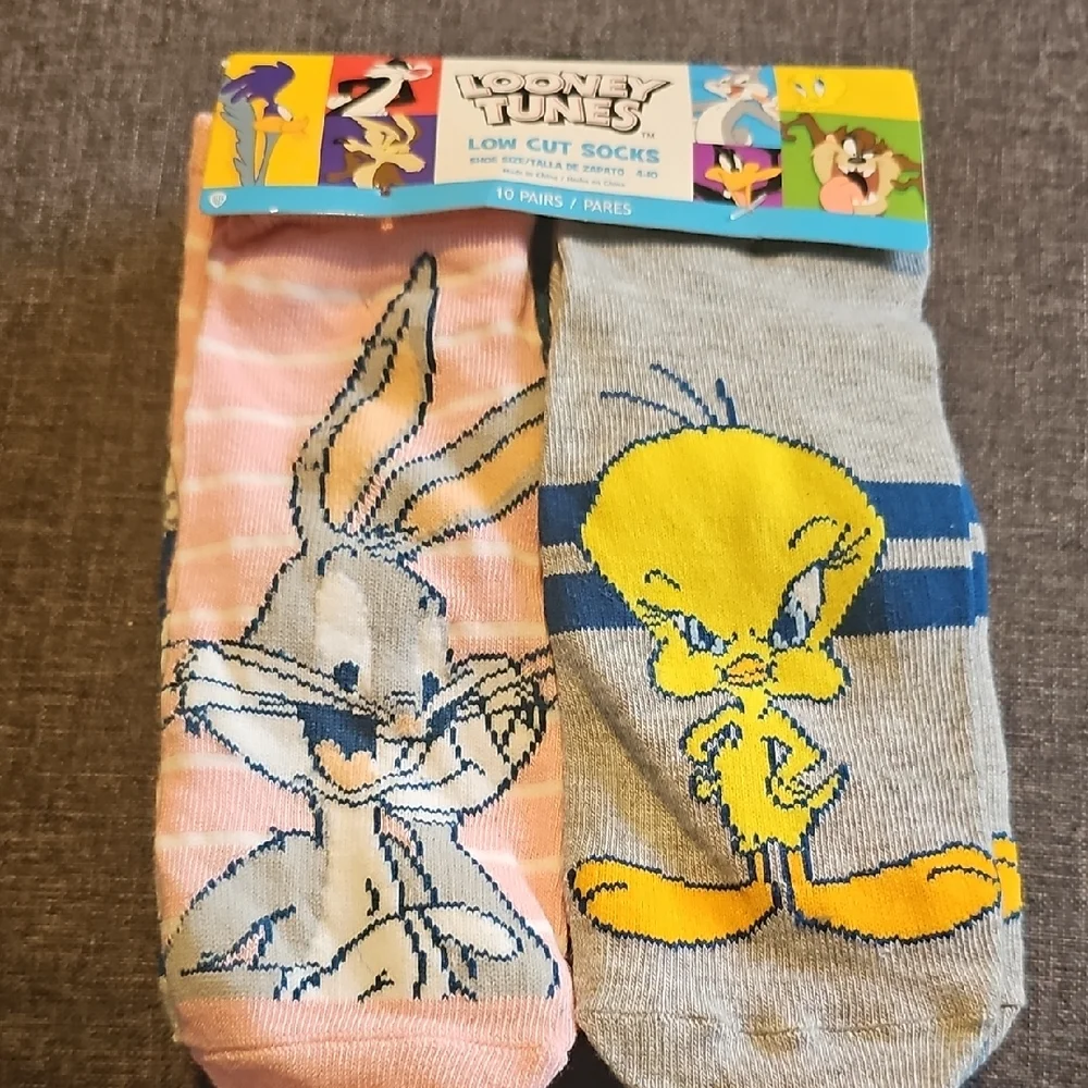 NWT 10 PAIRS Looney Tunes Low Cut Socks Tweety Bugs Taz Daffy Women Size 4-10